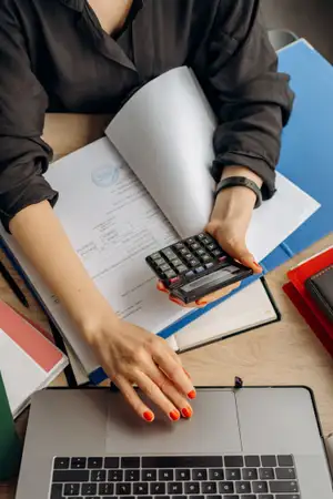 Taxe si impozite locale. Modificari legislative aplicabile in anul 2025. Inspectia, urmarirea si executarea silita a creantelor